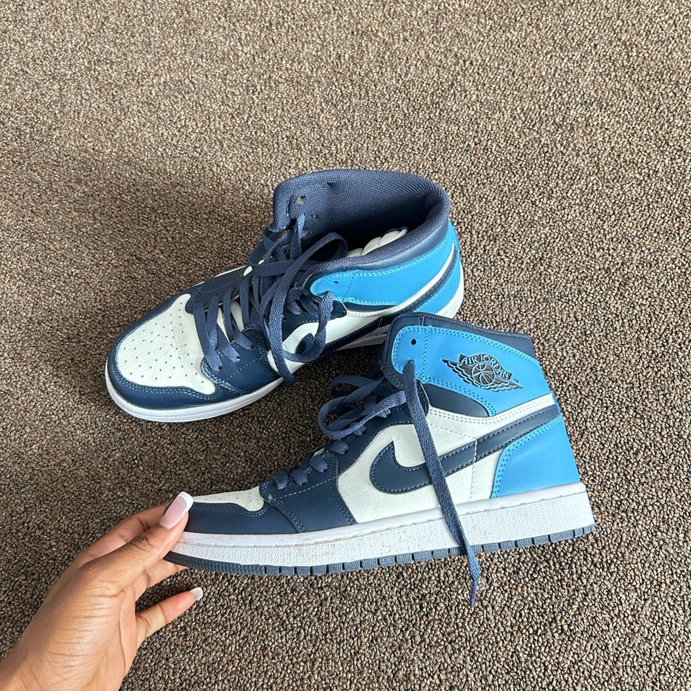 Nike Air Jordan 1 Retro High OG 'Obsidian'